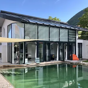  Ferienhaus Poolhaus